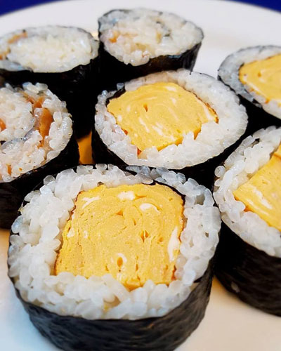 本日のお弁当はだし巻き卵と梅わさびの海苔巻き おうちごはん ほぼ毎日うさぎっこ通信 Webクリエイター 松島タツオ 札幌市在住 本日のお弁当はだし巻き卵と梅わさびの海苔巻き おうちごはん ほぼ毎日うさぎっこ通信 Webクリエイター 松島タツオ 札幌市在住