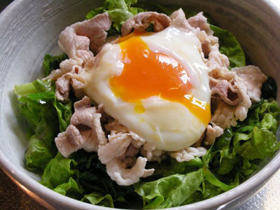 “温泉たまご”