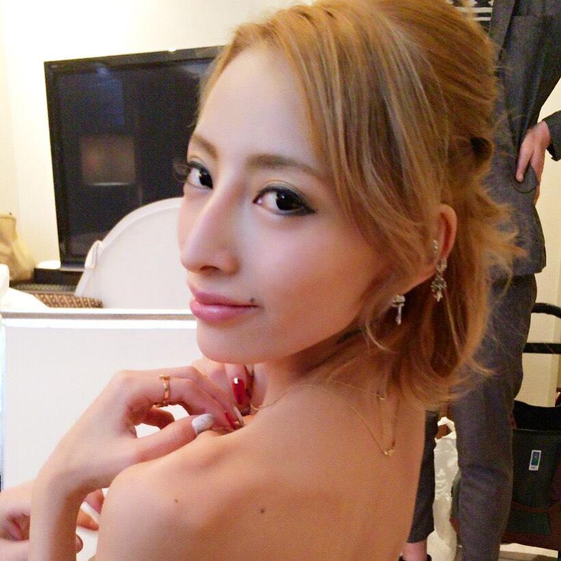 「加藤紗里」の画像検索結果