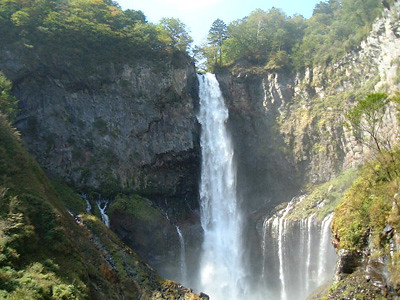 華厳の滝