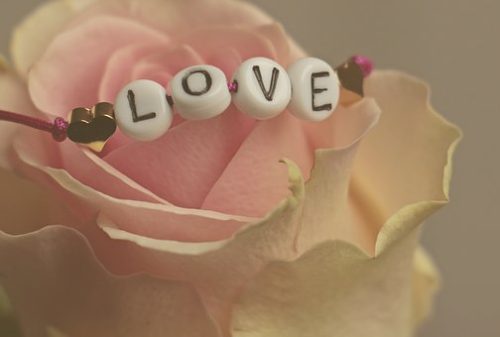 love-3388626__340