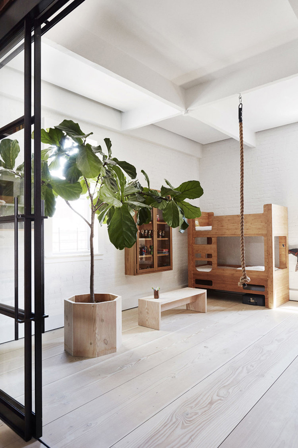 new york loft, loft living, style, industrial, crittall doors, hipster, chic, laid back, dinesen, raw brick, paper factory, stainless steel, marble, skylight, bright, clean, scandinavian, climbing rope, plants, urban jungle, modern, trend, styling, Søren Rose Studio