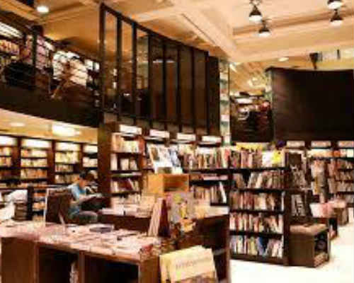 台湾の人気の本屋 誠品敦化店 で座り読みしたい 台湾暮らしのwebマガジン 島島島