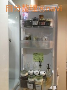 02冷蔵庫ドアポケット収納(宮崎佐智子)_320