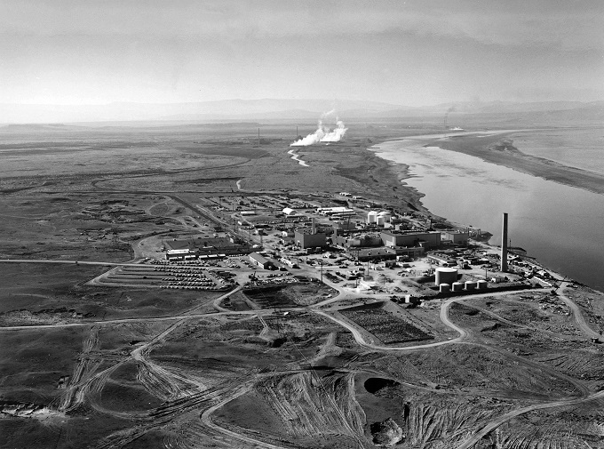 Hanford_N_Reactor_adjusted01.jpg