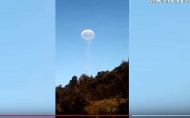 【衝撃】中国で「黄金の巨大コンドーム型UFO」と「ポン・デ・リング型UFO」が連続出現！ 中国がUFO分野でも先進国にの画像4