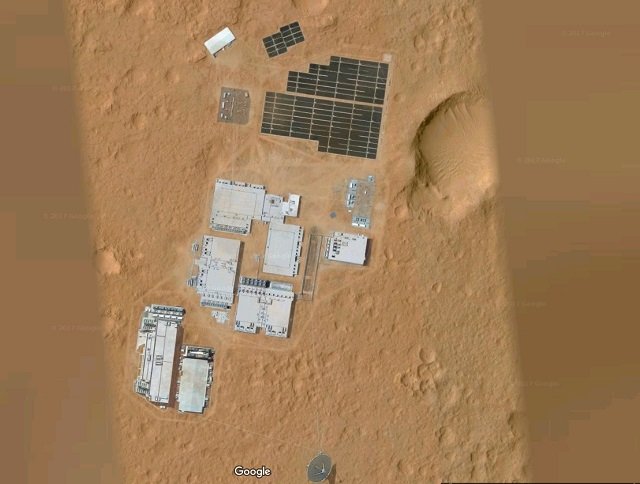 【驚愕】火星に正真正銘の人工施設が建造されていた!! グーグルマーズに超ガチで写り込む、元自衛官が緊急コメント の画像4