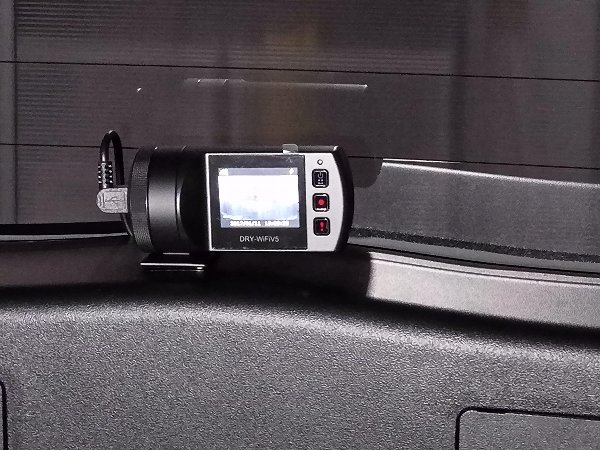 プリウス３０系 リアドライブレコーダー カーセキュリティ ボディコーティング 輸入車コーディングのプロショップ アクティブ