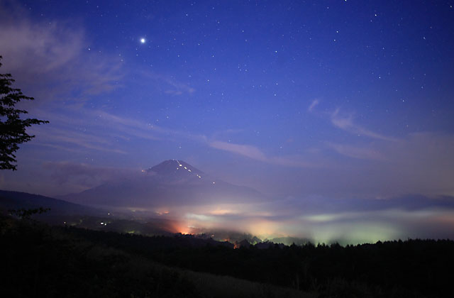 パノラマ台から夜景の雲海富士山 水中カメラマンのデスクワークな日々