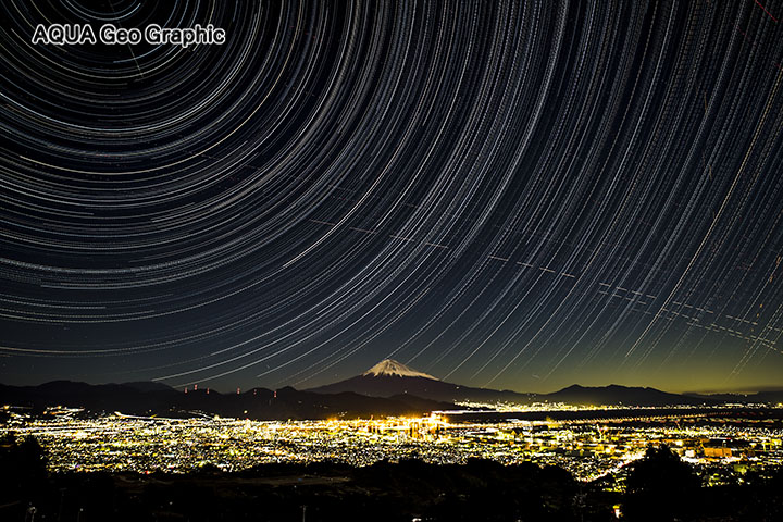 富士山 日本平 星の軌跡をコンポジット 静岡市清水 街夜景 starstax