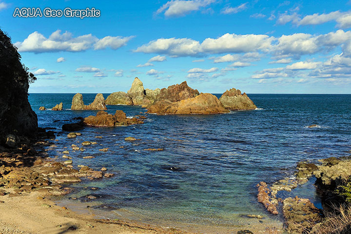 穴見海岸 日本海 景勝地 海岸