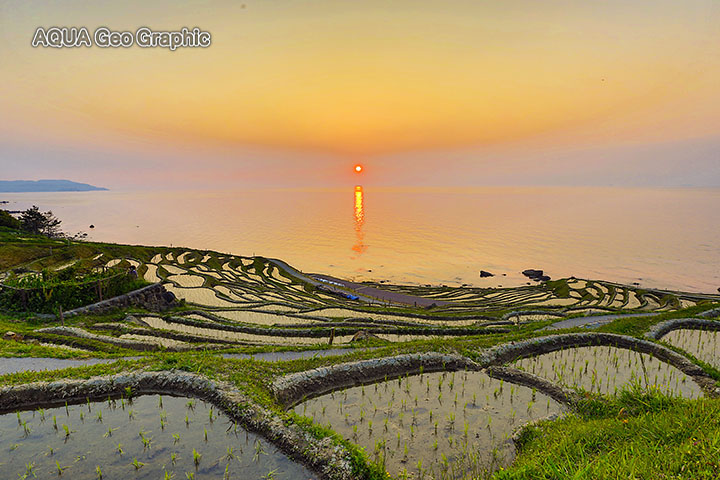 白米千枚田　夕日　能登半島　夕焼け