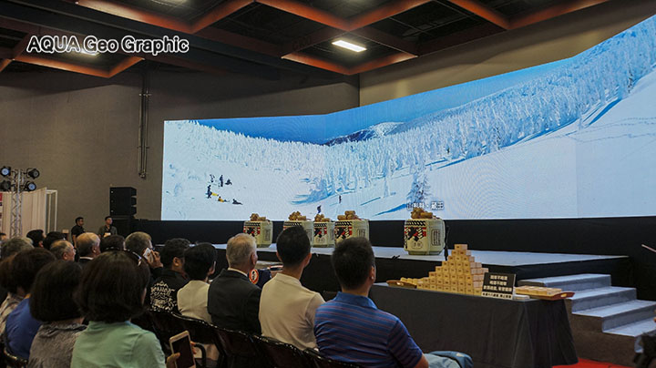 4K 8K 超高解像度 ジャイアントスクリーン 横長 巨大映像 超ワイドパノラマ映像 VR バーチャルリアリティ　ヴァーチャルリアリティ　没入感 展示映像 イベント映像