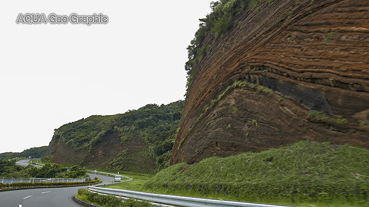 バウムクーヘン 地層大切断面 伊豆大島 東海汽船 伊豆大島ジオパーク geopark