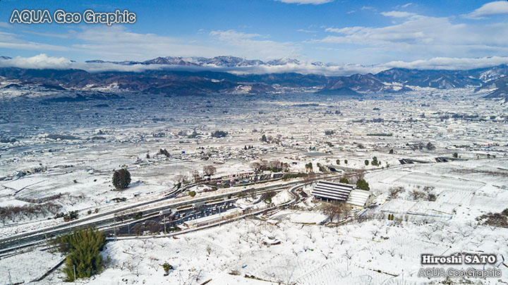 ドローン空撮 甲府盆地 雪景色