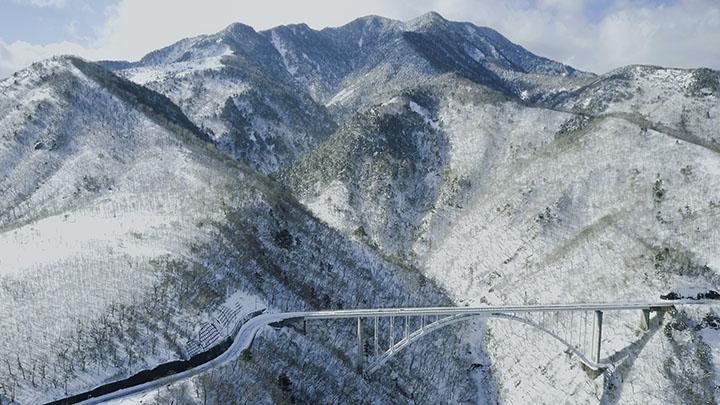 ドローン空撮 霧降高原 雪景色 絶景 dji mavicc pro