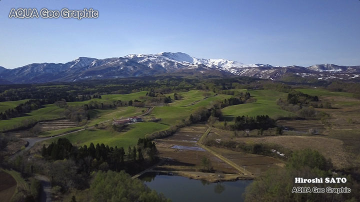 絶景空撮 絶景空撮：春の月山百景 新緑  Aerial Drone Shots 絶景 dji mavicc pro