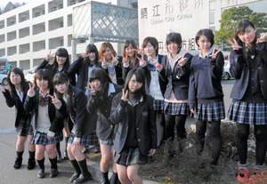 全員女子高生 ｊｋ課 福井 鯖江市設置へ 朝日新聞 長谷部茂人 マイノリティレポート