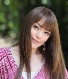 今井 絵理子(elly)