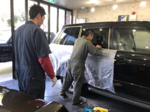 窓ガラスのウロコ取り作業 横浜市都筑区の Garage Arrows のblog