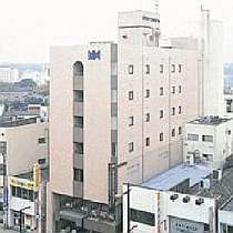 水戸駅すぐそば、外観