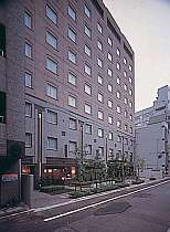 東京都心のパーソナル機能ホテルベロタクシー（御予約制）はホテル正面より出発