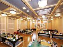 活気ある居酒屋で、楽しくお食事♪