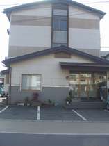 外観、下妻駅徒歩2分