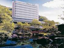 当館は鳴子温泉の高台にございます。お庭散策される方も多いです