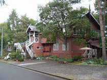 八幡平温泉郷にあり木立に囲まれた癒しの宿