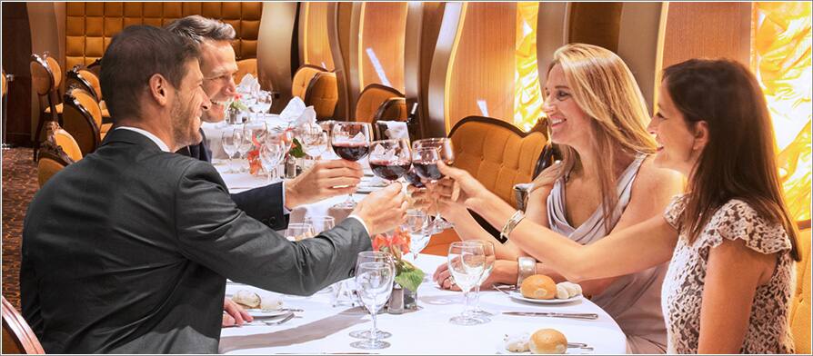 一流シェフによるフルコースが楽しめる