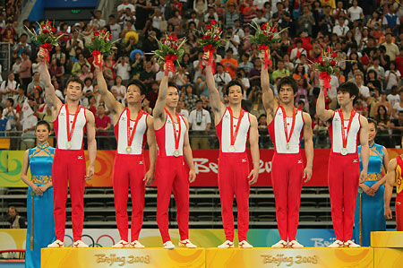 五輪・銀メダルの日本チーム
