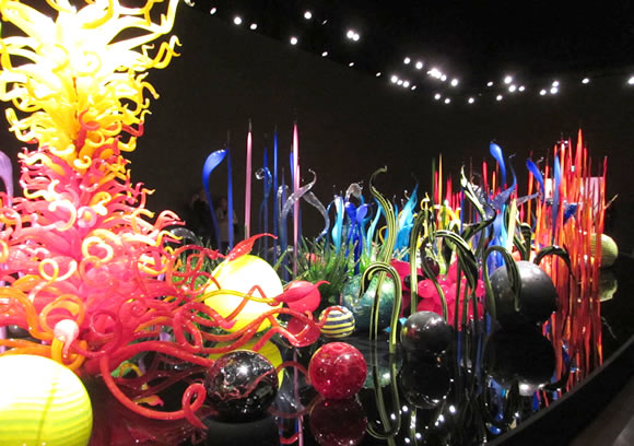 chihuly　garden　and　glass　チフーリ・ガーデン・アンド・ガラス