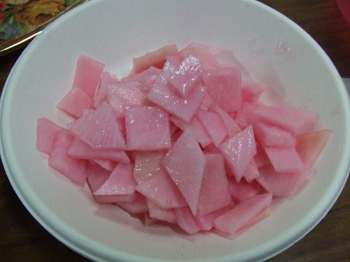 赤大根の酢漬け