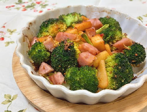 今日のキムチレシピ：ブロッコリーと大根キムチのオーブン焼き