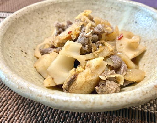 今日のキムチ料理レシピ：牛肉とレンコンとキムチのレンジ蒸し