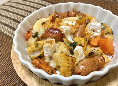 今日のキムチレシピ：根菜とキムチのカマンベールチーズ焼き