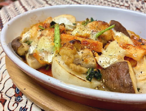 今日のキムチレシピ:鶏肉とカブとキムチのカマンベールチーズ焼き
