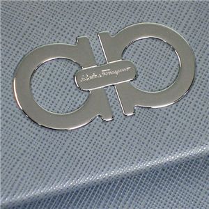 Ferragamo（フェラガモ） 長財布 GANCINI ICONA VITELL 227121 426632 ライトグレー