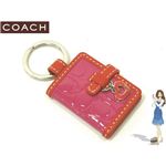 COACH（コーチ） キーホルダー エンボスド シグネチャー パテント ピクチャー フレーム キーフォブ 92348