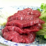 馬刺し「居酒屋馬ラエティ」お一人様完食サイズミニパックセット　馬刺し500g 馬モツ煮200g 馬ゴボウ煮200g 馬肉スライス200g