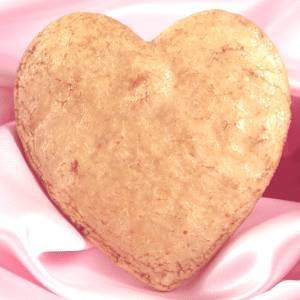 【4月27日予約分まで5月9日お届け可能　2010年母の日予約】母の日ハートせんべい２０枚入　ミニカーネーション付き