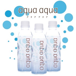 ナチュラルミネラルウォーター　aqua aqua 320ml bule 1ケース30本