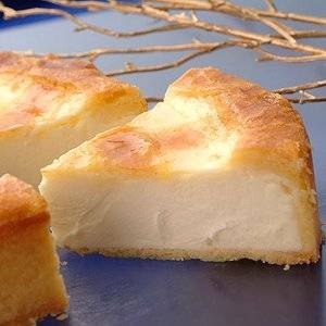 【チーズから手作り】トロイカ・オリジナル・ベークド・チーズケーキ・6号