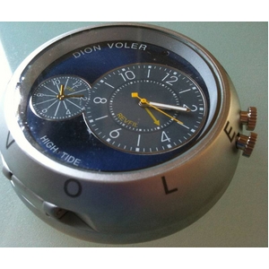 【小型カメラ】 最新モデル！置時計型ビデオカメラ 　★動体検知機能搭載★