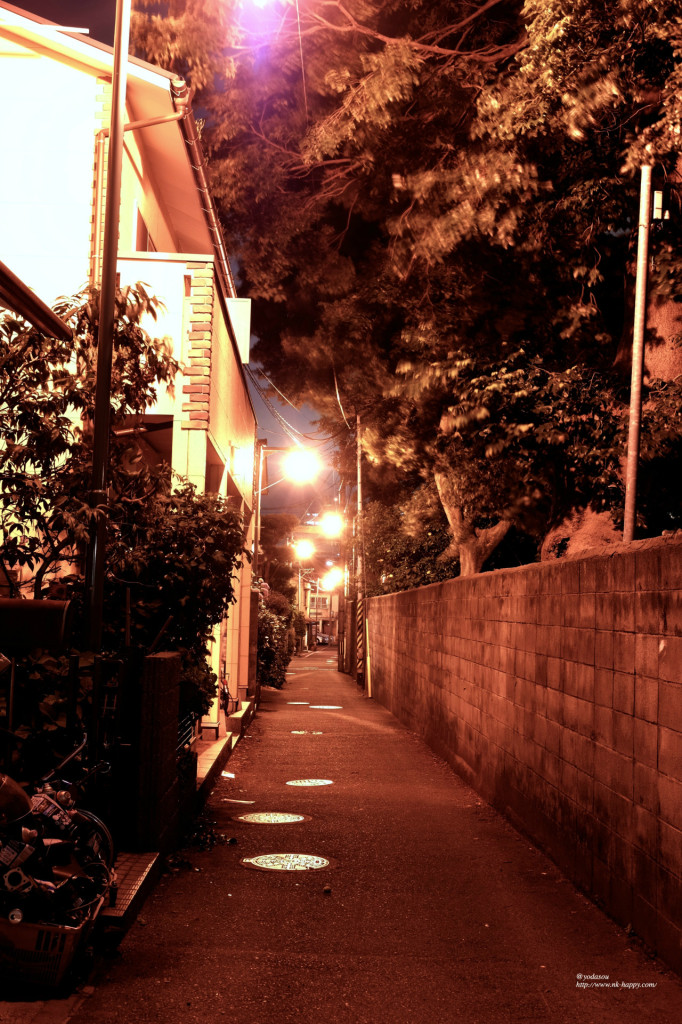 呉服町街灯と路地