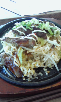 ステーキチャーハン