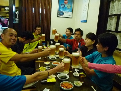 赤坂一龍 別館 名物「雪濃湯(ソルロンタン)」「朝からビールを飲んで日本の朝を元気にする会」