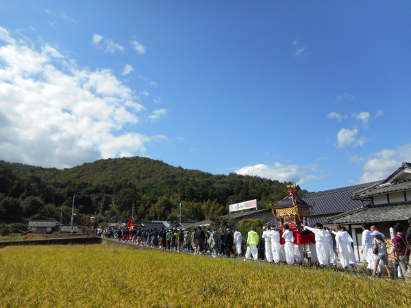 17年10月8日発信 鐘と太鼓に建部っ子の血が騒ぐ 今年もやって来た 建部まつり 手作りweb新聞 たけべ新聞 のブログ