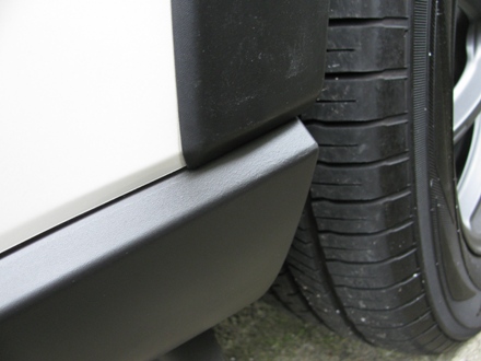 スバル フォレスター 未塗装樹脂パーツのキズ補修 クルマ内装修理と家具木製品修理の記録 トータルリペアｓ ｍ ａ 新潟 長岡 上越